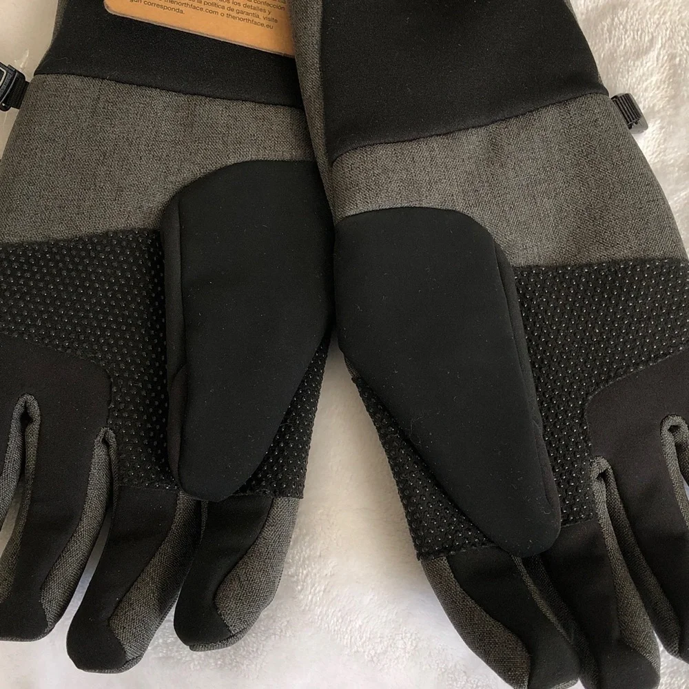 The North Face Women’s Apex Etip Gloves — Charcoal